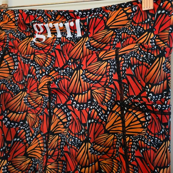 GRRRL Next Level Orange Butterfly Print Capri Length Leggings Ali/Amenah XL/XXL - Picture 6 of 10